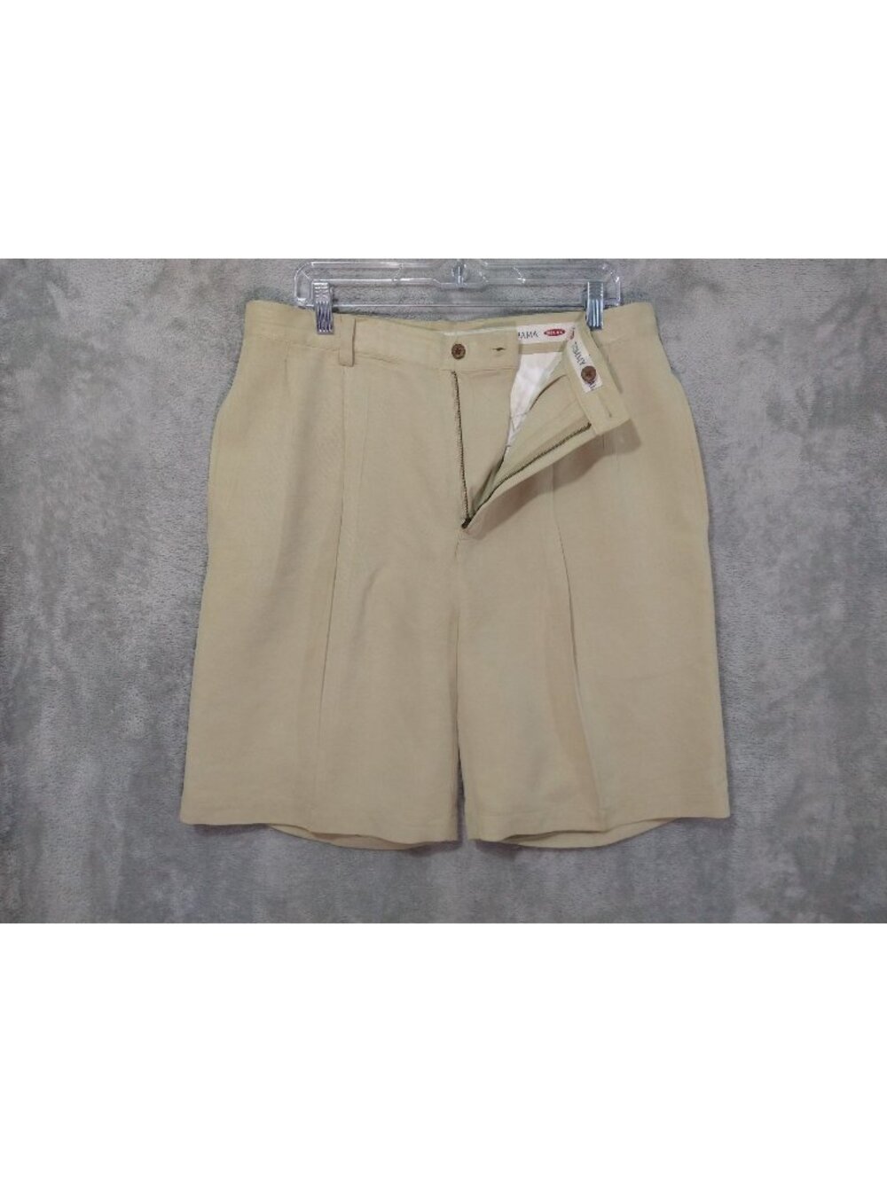Tommy Bahama Shorts Mens 35 Beige Silk Relax Bermuda Pleated High Rise